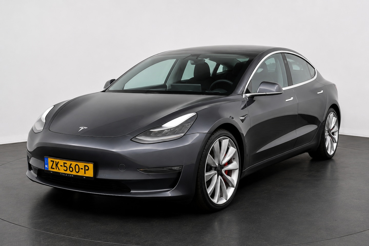 Tesla Model 3 - Long Range 19 Inch sportvelgen - AutoWereld.nl