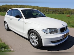 BMW 1-serie - 116i Executive Automaat 3-deurs 122pk Volledige Historie