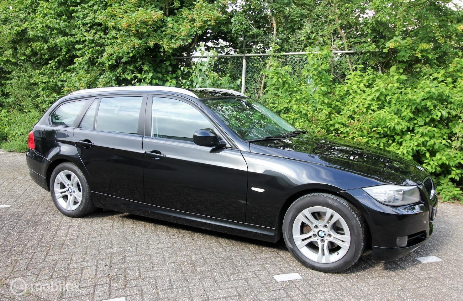 BMW 3-serie Touring - 318i Corporate Lease Luxury Line E91 LCI Leer Navi Xenon Voll.Historie - AutoWereld.nl