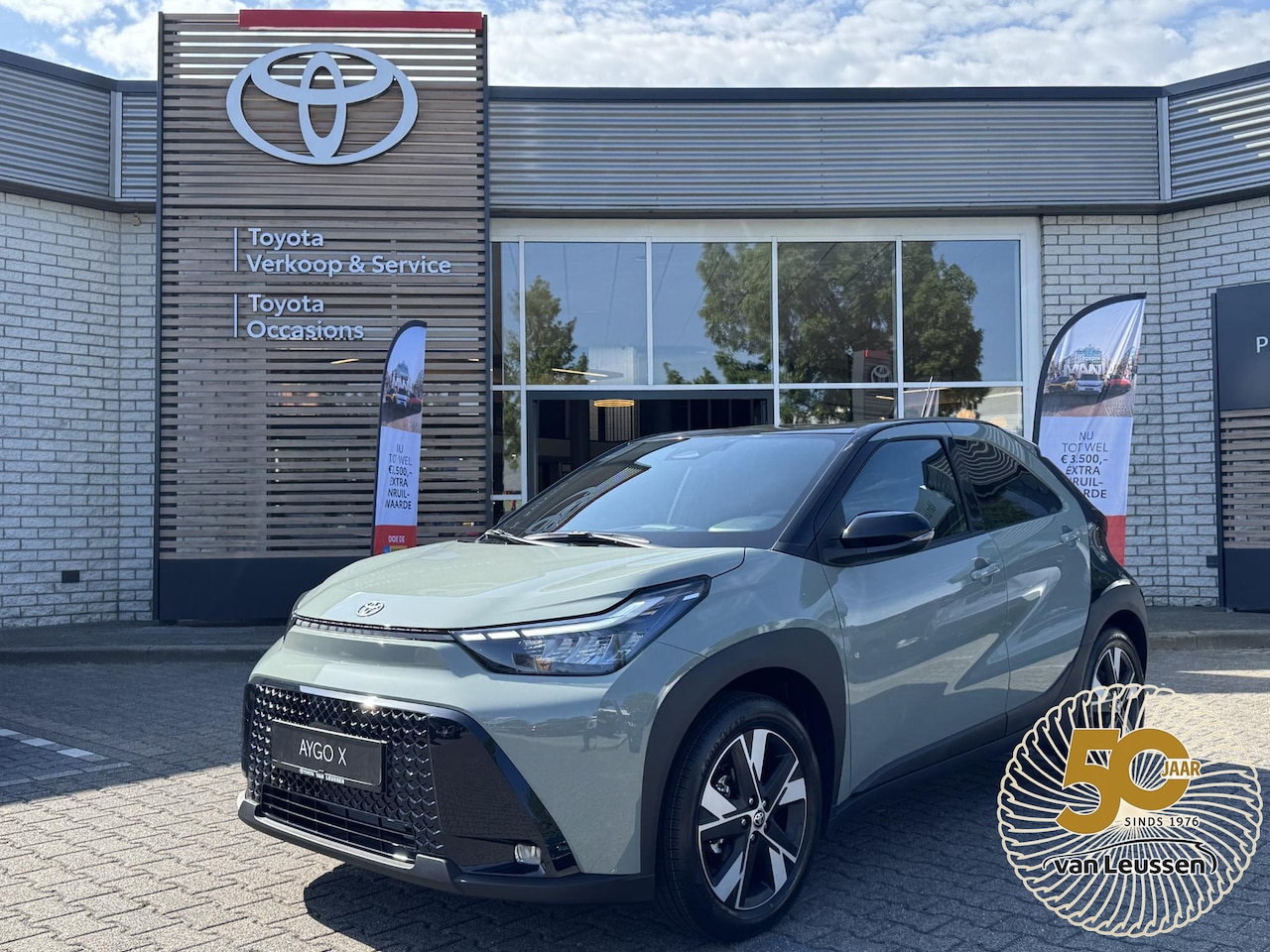 Toyota Aygo X - HYBRID 115 PULSE NIEUW & DIRECT LEVERBAAR!! CLIMA NAVI APPLE/ANDROID PARKCAMERA PRIVACY-GL - AutoWereld.nl