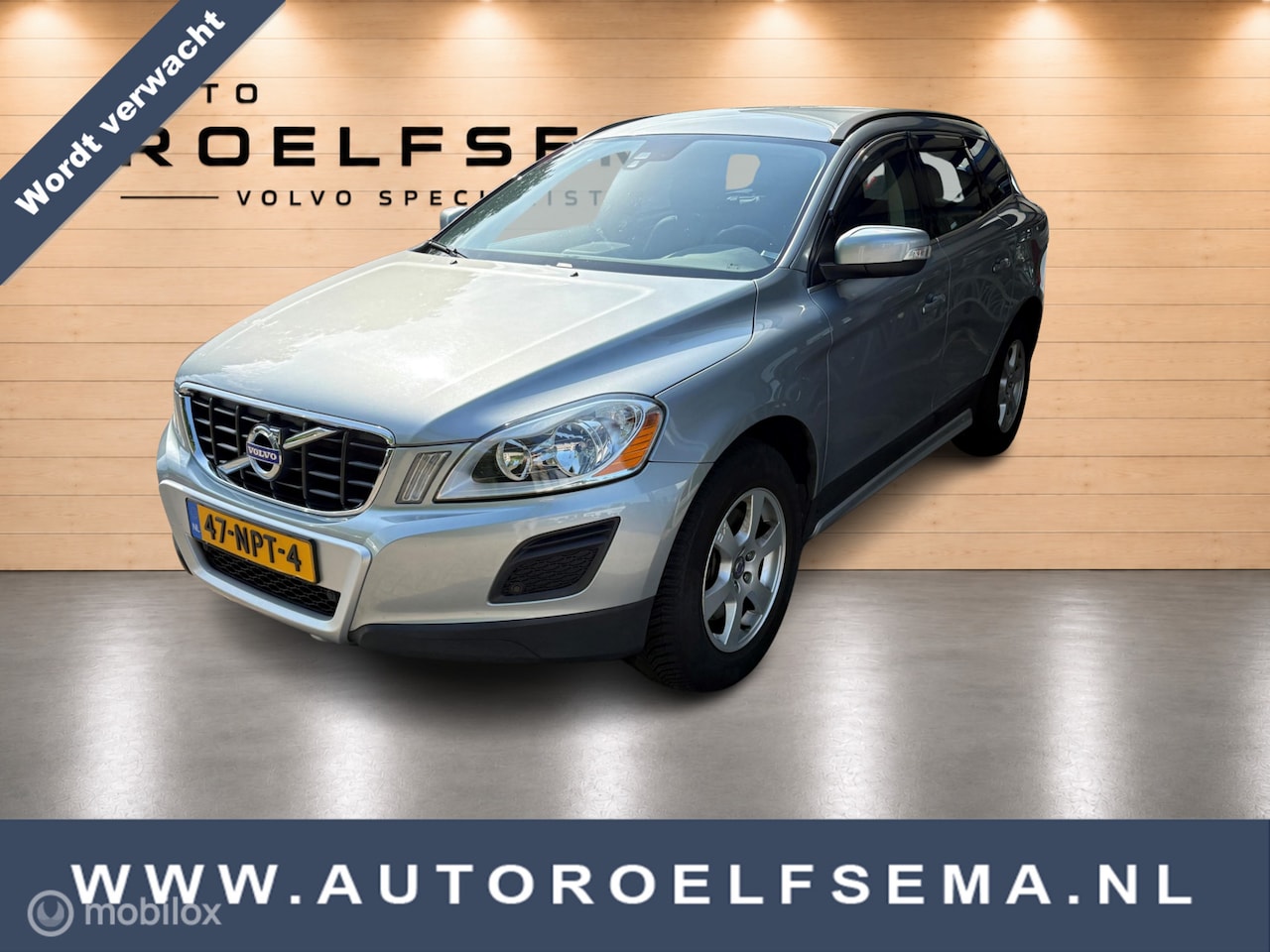 Volvo XC60 - 2.0T Momentum | Stoelverwarming | Unieke km stand | All Season banden | Afneembare trekhaa - AutoWereld.nl
