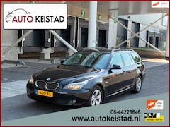 BMW 5-serie Touring - 523i AUTOMAAT TOURING SOFTCLOSE/XENON/LEDER SUPER STAAT