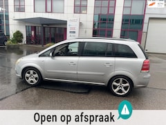 Opel Zafira - 2.2 AUTOMAAT 7 ZITTER TREKHAAK LEER PANODAK