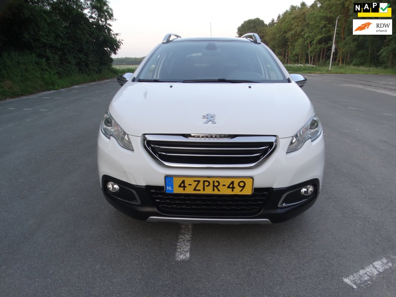 Peugeot 2008 - 1.2 PureTech Crossway - AutoWereld.nl