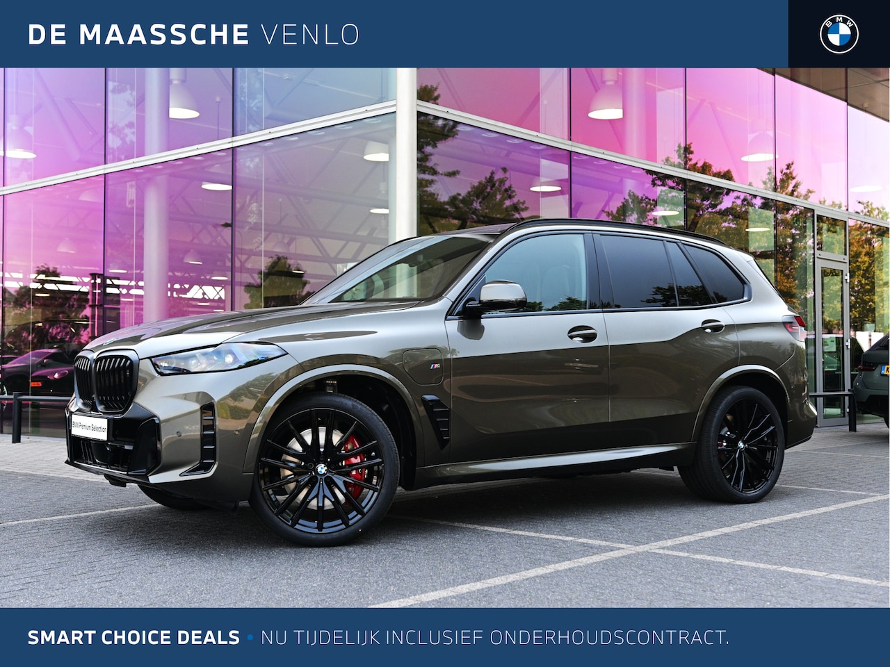 BMW X5 - xDrive50e M Sport Automaat / Panoramadak Sky Lounge / Trekhaak / Massagefunctie / Soft-Clo - AutoWereld.nl