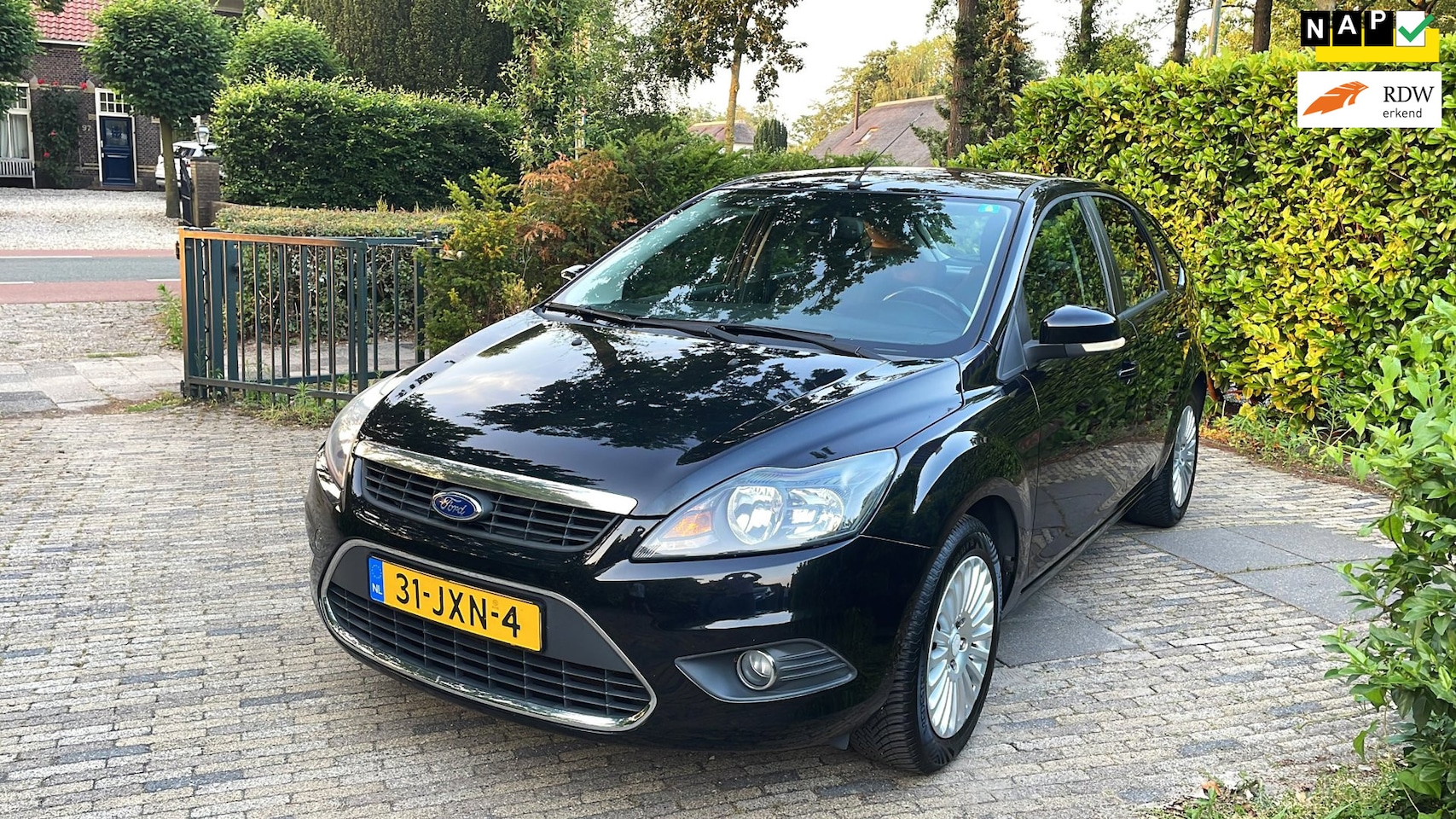 Ford Focus - 1.8 Limited 5D 2009-Clima-Cruise-Trekhaak-New APK - AutoWereld.nl