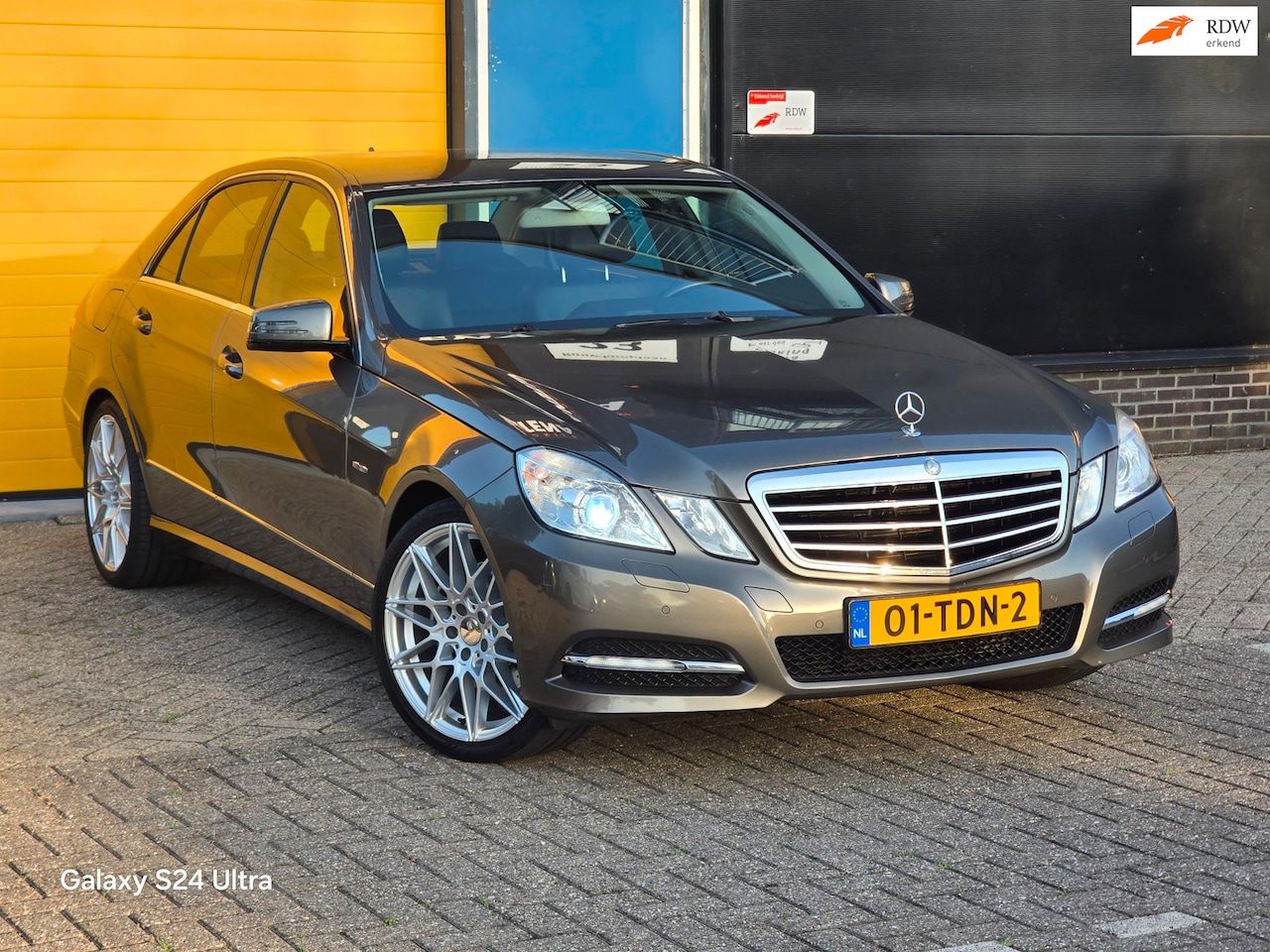 Mercedes-Benz E-klasse - 200 CGI Business Class Avantgarde / Aut / Navi / Leder / Cruise Control / Xenon / Pdc / Al - AutoWereld.nl