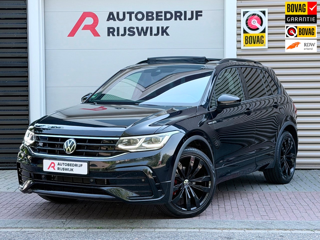 Volkswagen Tiguan - 1.5 TSI 3x R-Line Pano/Keyless/AppleCarPlay - AutoWereld.nl