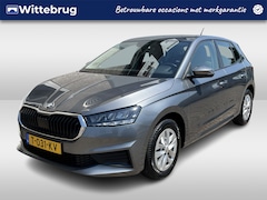 Skoda Fabia - 1.0 TSI Ambition / AUTOMAAT/ PARKEER SENSOREN/ CRUISE/ SMARTLINK/ LED/ NAVI/ DAB/ AIRCO/ 1