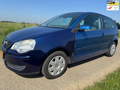 Volkswagen Polo - 1.4-16V Turijn |nwe koppeling|airco|