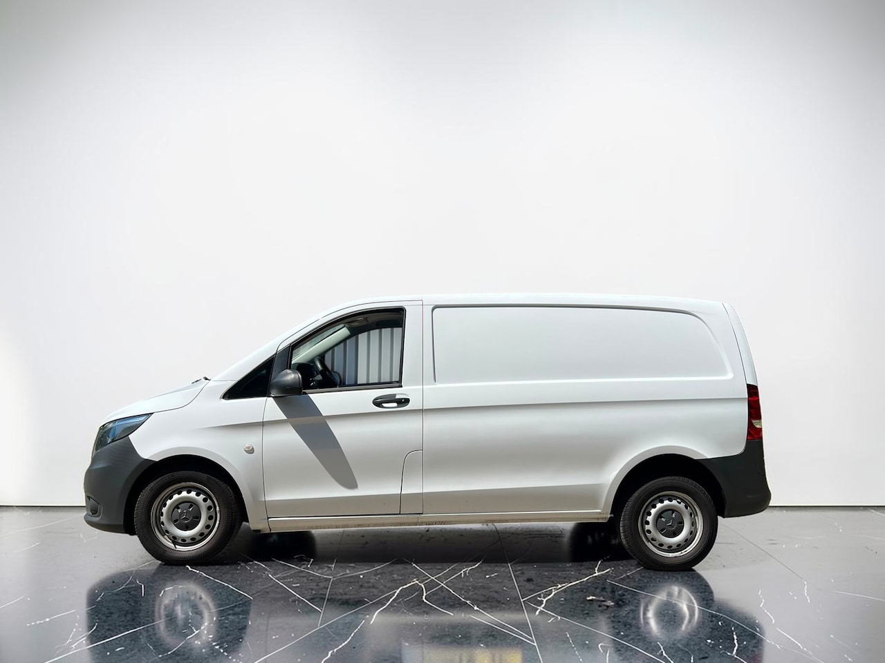 Mercedes-Benz Vito - 110 CDI Lang | BTW| 3 Zits|Media| Airco| - AutoWereld.nl