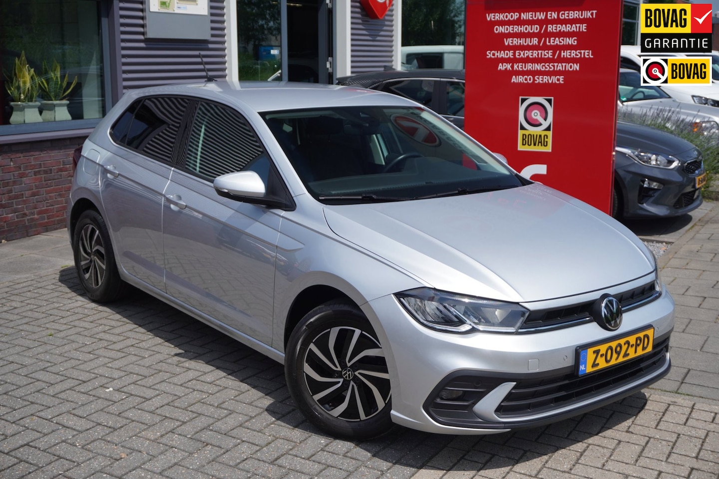 Volkswagen Polo - 1.0 TSI Business / Cruise control / Carplay / Camera / Stoelverwarming - AutoWereld.nl