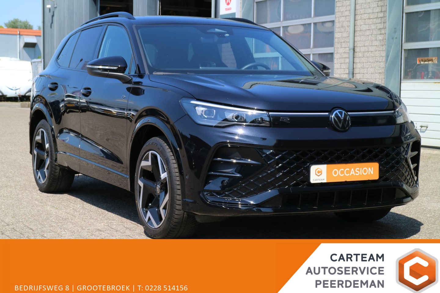 Volkswagen Tiguan - 1.5 eTSI R-Line Edition | Automaat! | Camera | Trekhaak! | Blind Spot | - AutoWereld.nl