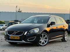Volvo V60 - 2.4 D5 AWD Summum/ AUTOMAAT/DAK