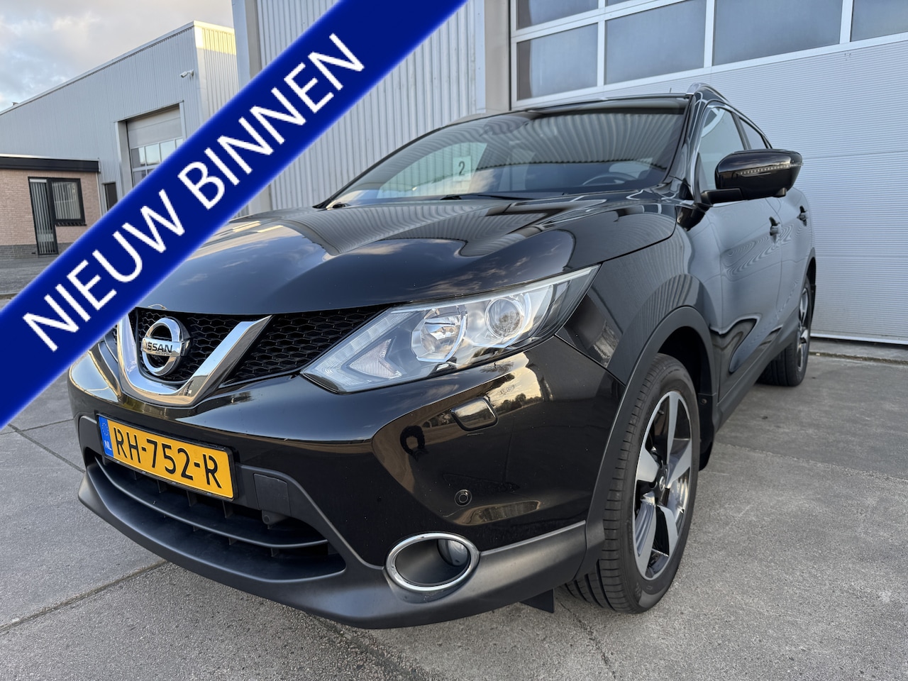 Nissan Qashqai - 1.2 Tekna 17" PANODAK. CAMERA. NAVI. hele luxe uitvoering. - AutoWereld.nl