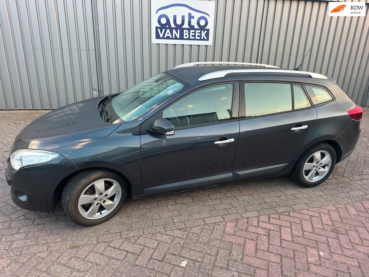 Renault Mégane Estate - 1.6 Dynamique E85 1.6 Dynamique E85 - AutoWereld.nl
