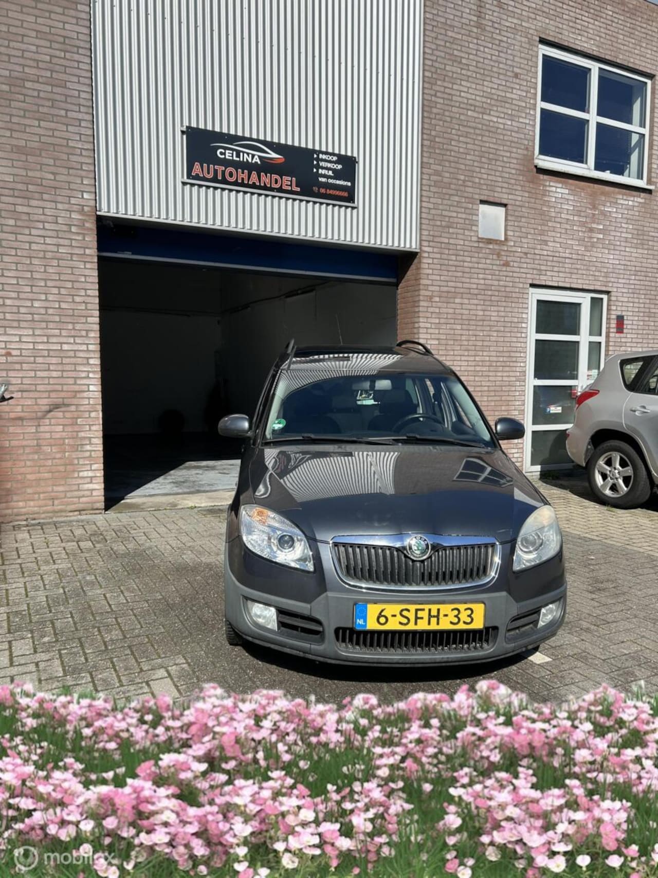 Skoda Roomster - 1.6-16V Ambiente 1.6-16V Ambiente - AutoWereld.nl