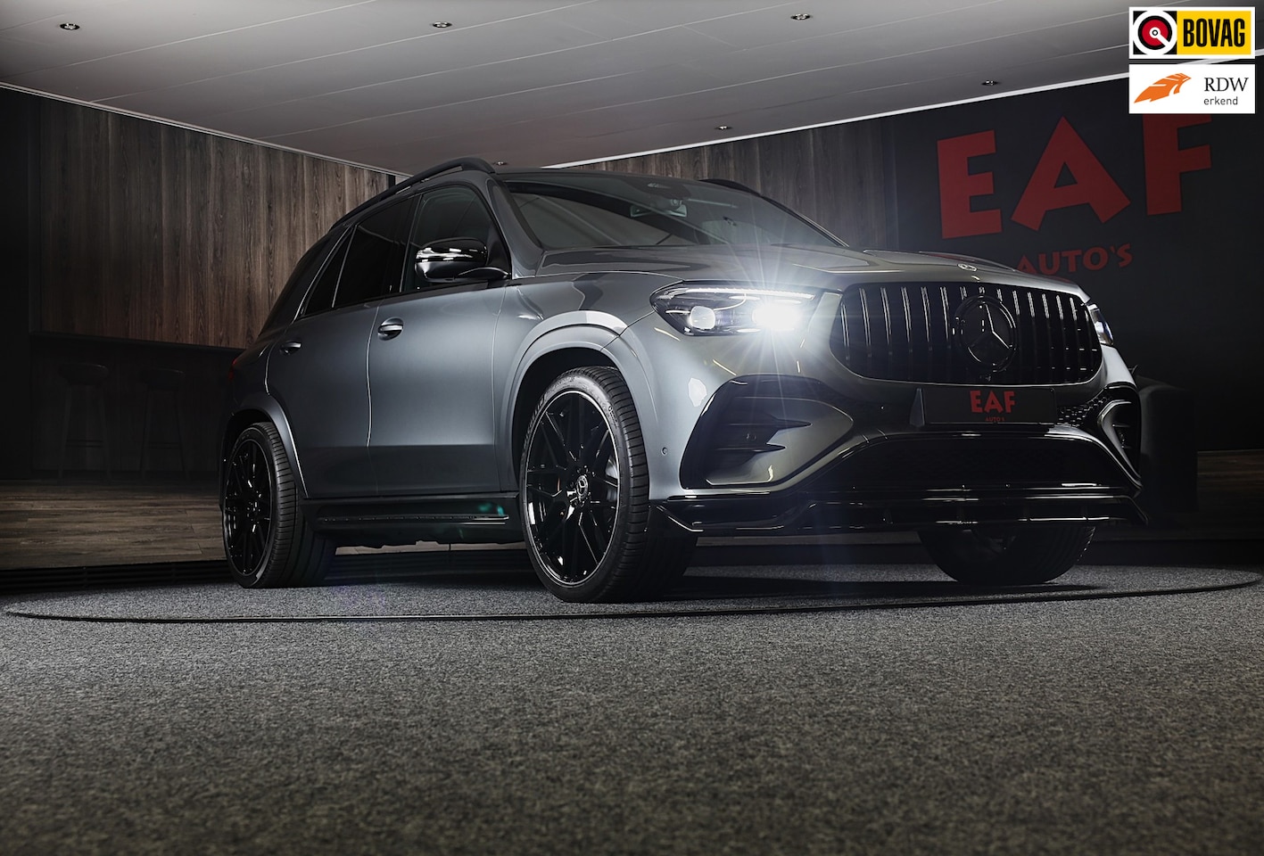 Mercedes-Benz GLE-Klasse - 400 e 4MATIC AMG 63 Look / Head Up / Burmester / Luchtvering / Leder / 360 Camera / Memory - AutoWereld.nl