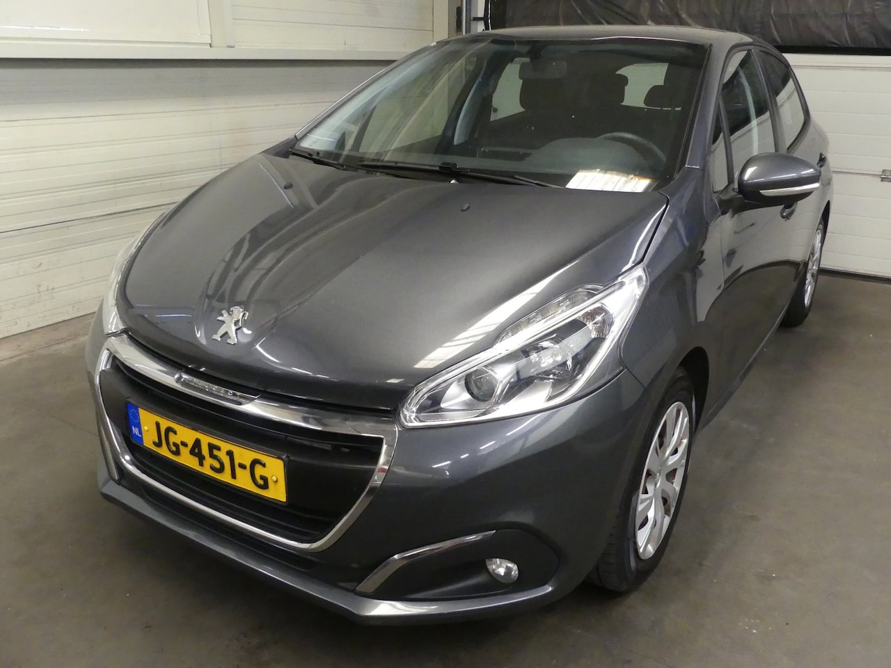 Peugeot 208 - 1.2 PureTech Blue Lion - Airco - Navigatie - AutoWereld.nl