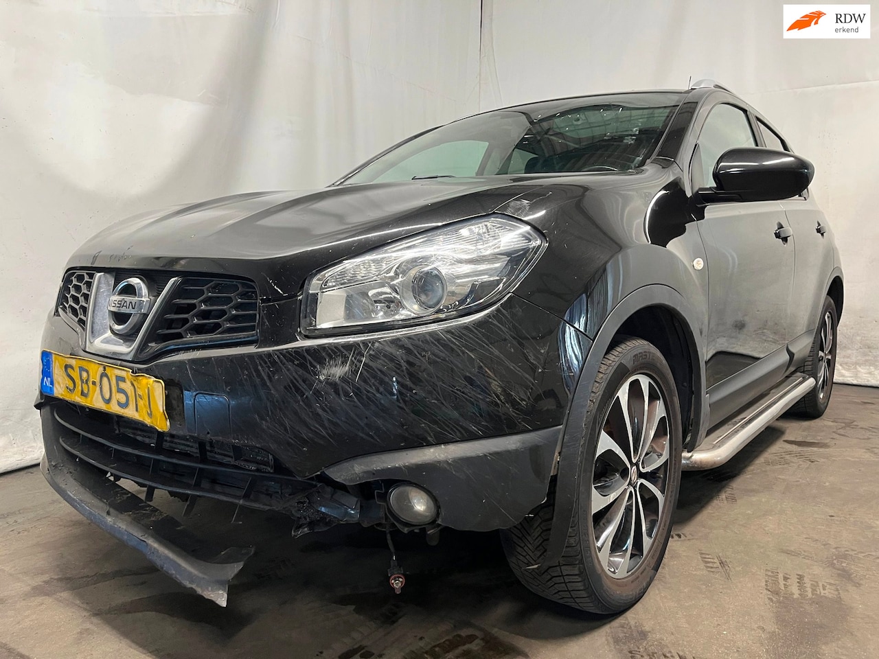 Nissan Qashqai - 1.6 dCi Connect Edition - Frontschade - Schade - AutoWereld.nl