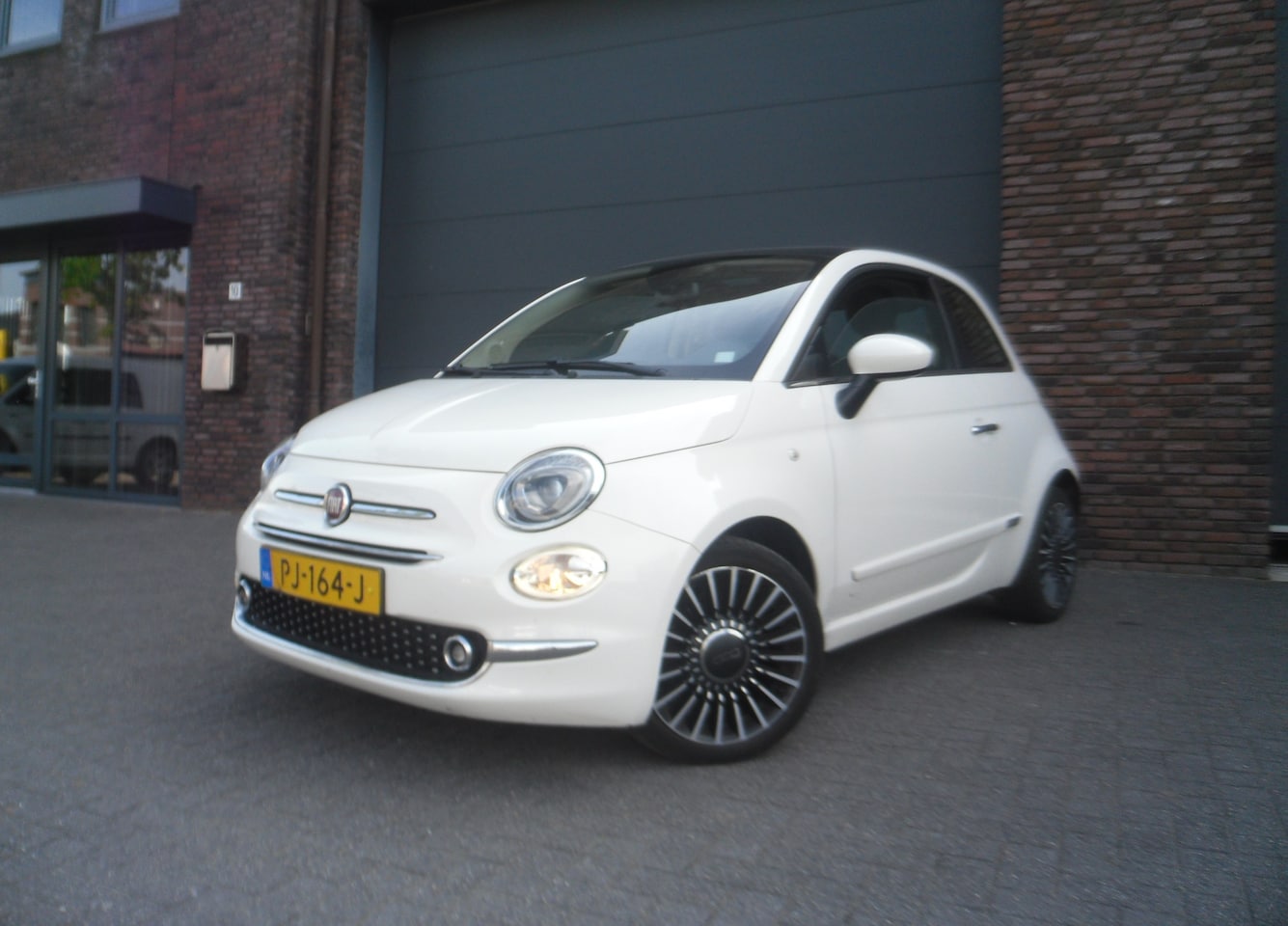 Fiat 500 - 0.9 TwinAir Turbo Lounge Pano Clima LM Velgen - AutoWereld.nl