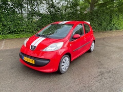 Peugeot 107 - 1.0-12V XS