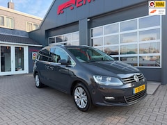 Volkswagen Sharan - 1.4 TSI Highline 7p. / Camera / Trekhaak / Aut Schuifdeuren