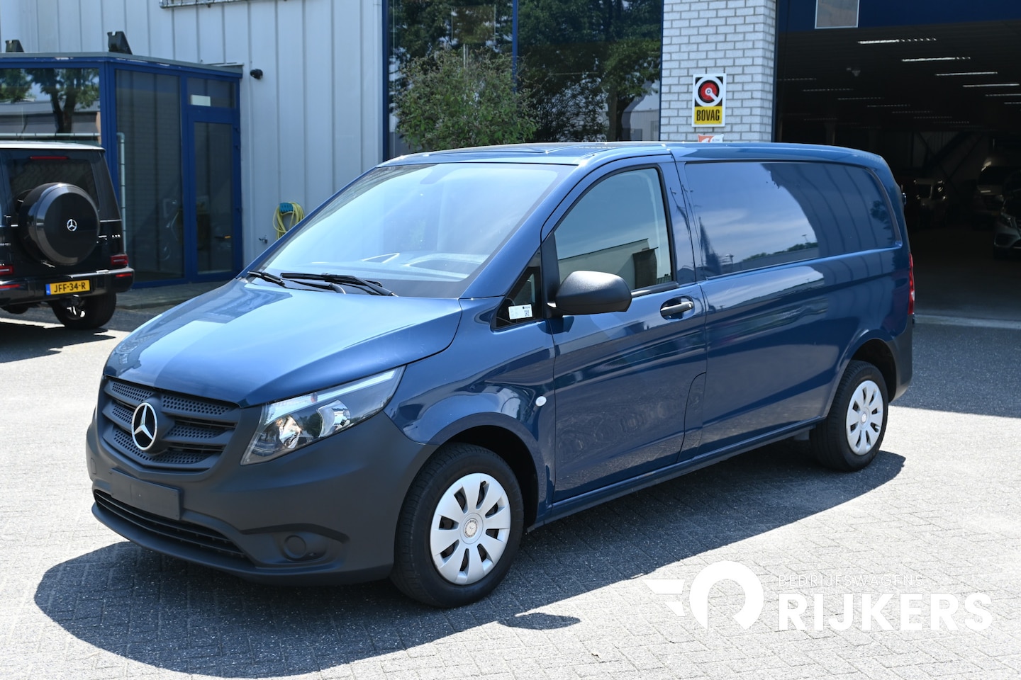 Mercedes-Benz Vito - 109 CDI L1 Airco, Cruise control, Trekhaak - AutoWereld.nl
