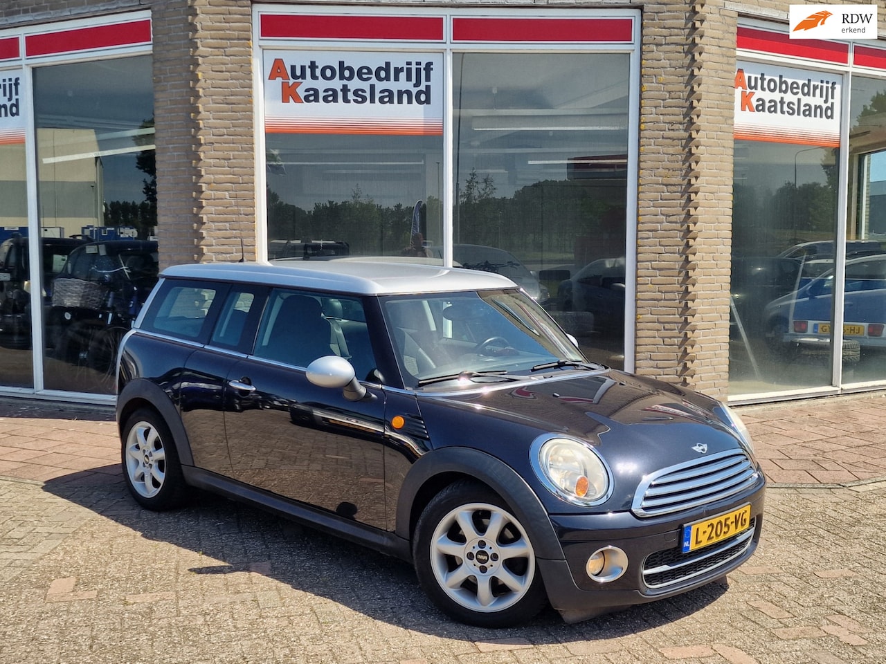 MINI Clubman - 1.6 Cooper D - Leer - Automaat - Airco - - AutoWereld.nl