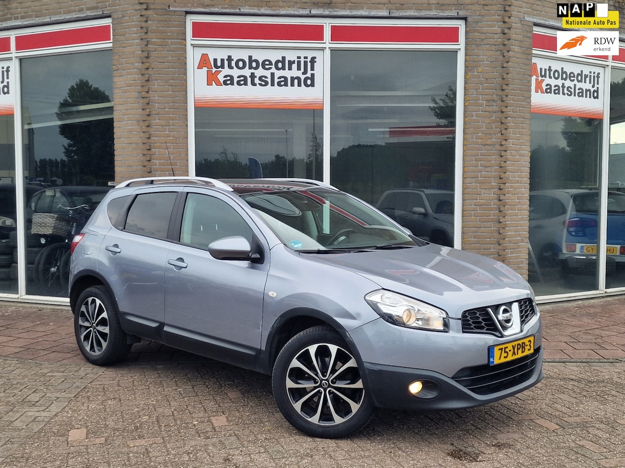 Nissan Qashqai - 1.6 Connect Edition - Pano - Navi - Pdc - - AutoWereld.nl