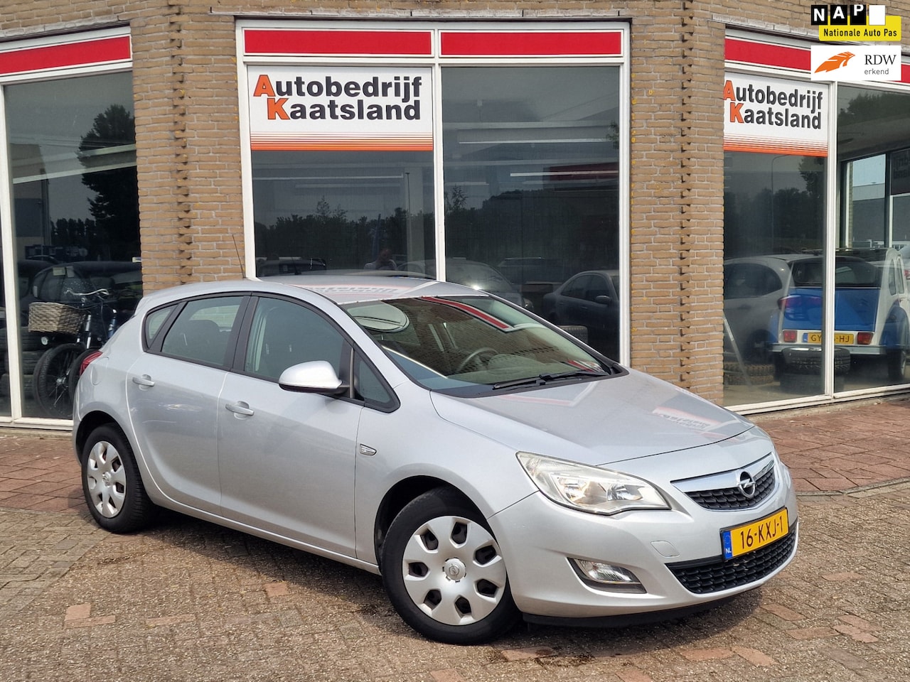 Opel Astra - 1.6 Edition - Clima - Cruise - - AutoWereld.nl
