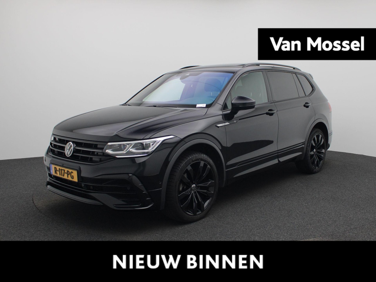Volkswagen Tiguan Allspace - 1.5 TSI R-Line Business+ | 7-Persoons | Automaat | Panorama dak | Leder | Harman-Kardon | - AutoWereld.nl