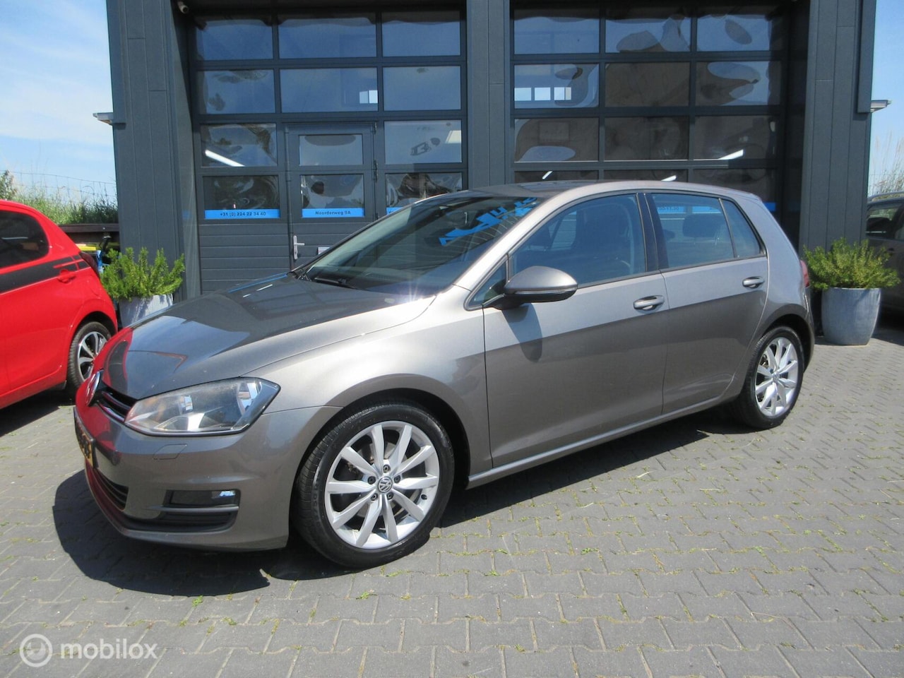 Volkswagen Golf - 1.2 TSI Comfortline 161dkm 5drs Airco Stoelverwarming - AutoWereld.nl