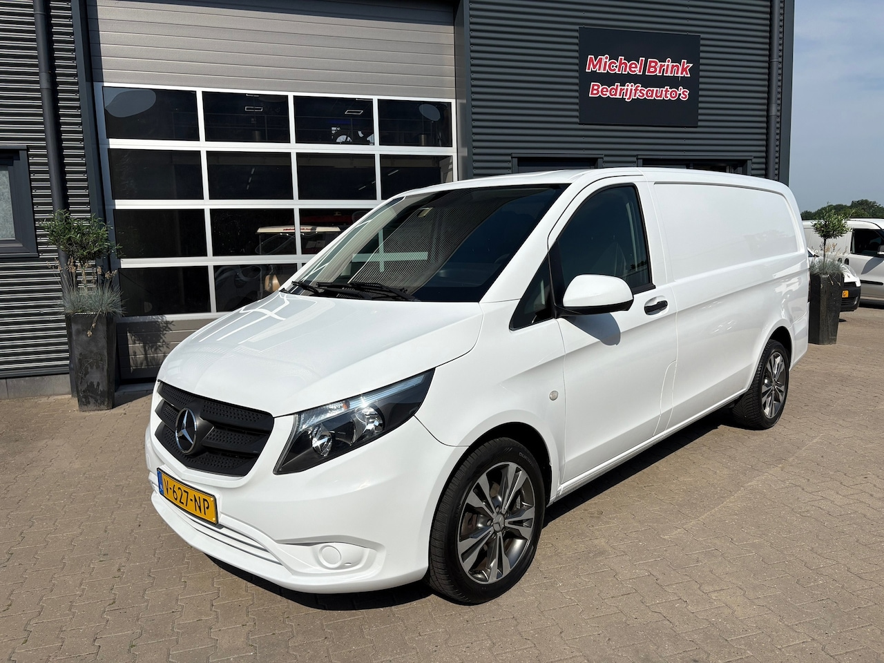 Mercedes-Benz Vito - 109 CDI Lang 3 Zits Leer - AutoWereld.nl
