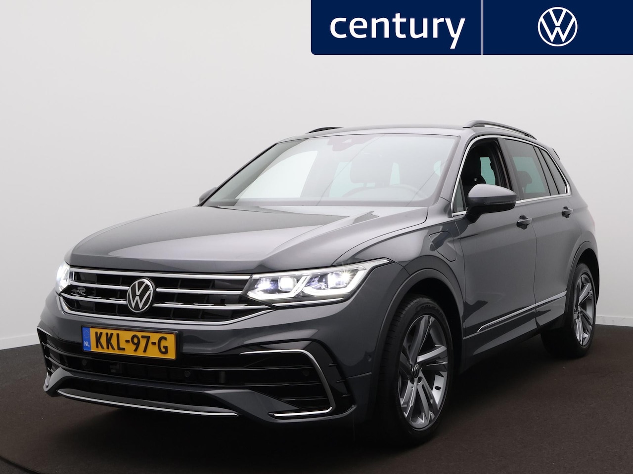 Volkswagen Tiguan - 1.4 TSI eHybrid R-Line Camera | Trekhaak 1800kg | IQ-light - AutoWereld.nl