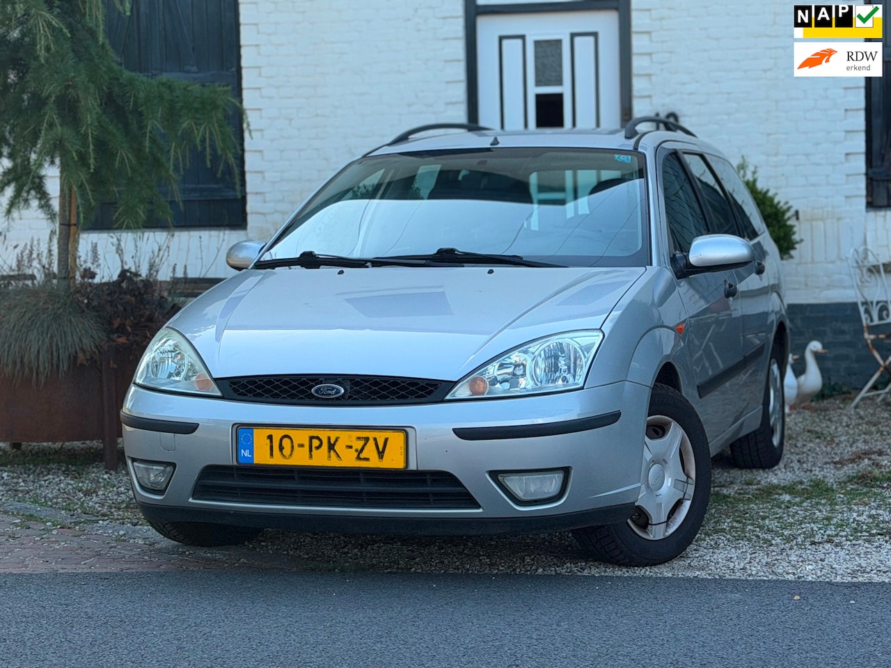 Ford Focus Wagon - 1.4-16V Ambiente|Airco|Nieuwe banden| - AutoWereld.nl