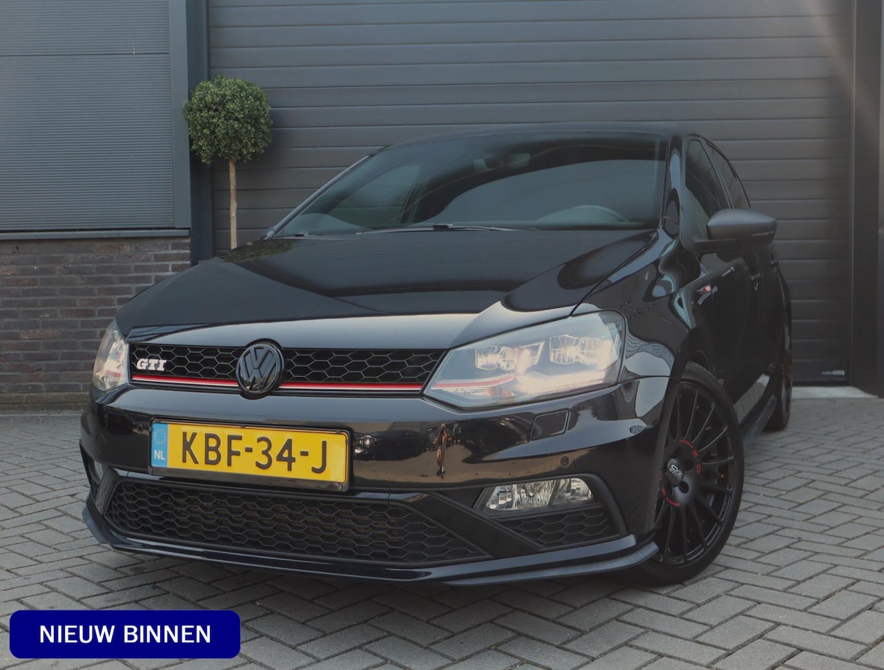 Volkswagen Polo - 1.8 TSI GTI | OZ Racing velgen | Navigatie | Stoelverwarming - AutoWereld.nl