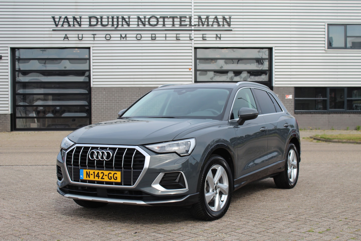 Audi Q3 - 35 TFSI S Edition / Carplay / LED / Stoelverwarming - AutoWereld.nl