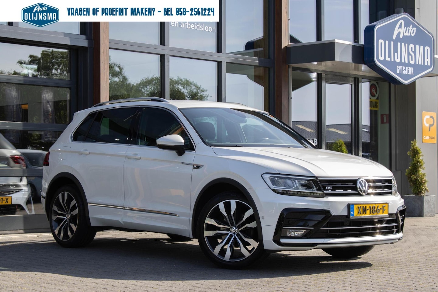 Volkswagen Tiguan - 1.5 TSI ACT Highline Business R|Trekhaak|Camera|Stoelverwarming| - AutoWereld.nl