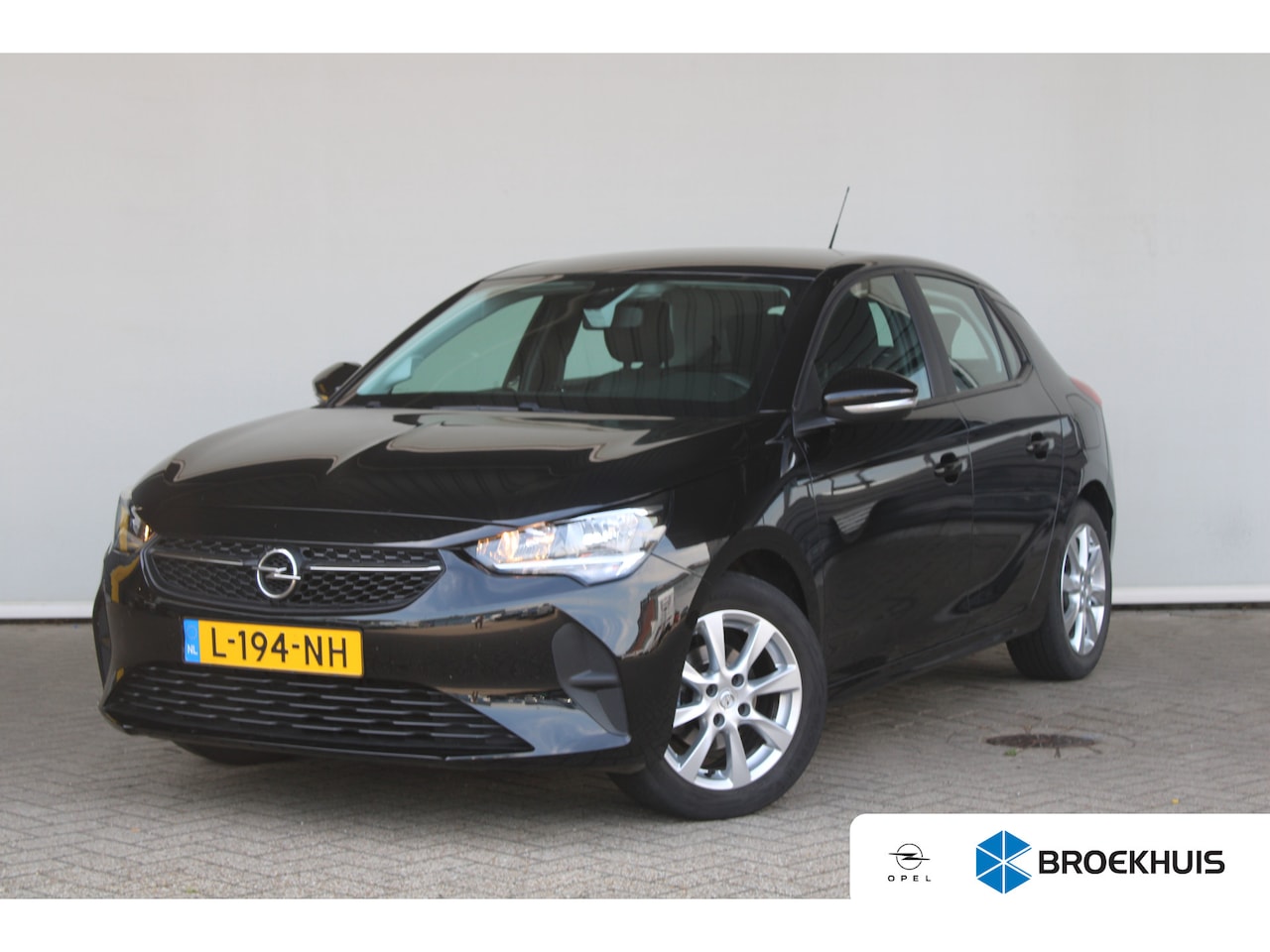 Opel Corsa - 1.2 Edition | 16` Lichtmetalen velgen | Cruise control | Airco | Elektrische ramen voor | - AutoWereld.nl