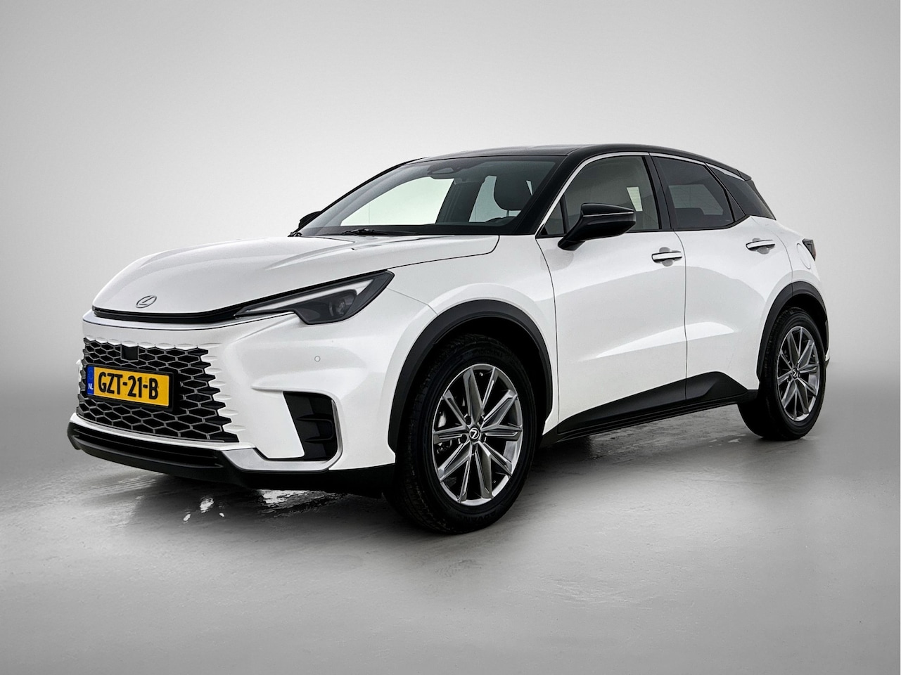 Lexus LBX - Emotion 2WD | Tech Pack | Bi-Tone | Lexus Link + | - AutoWereld.nl