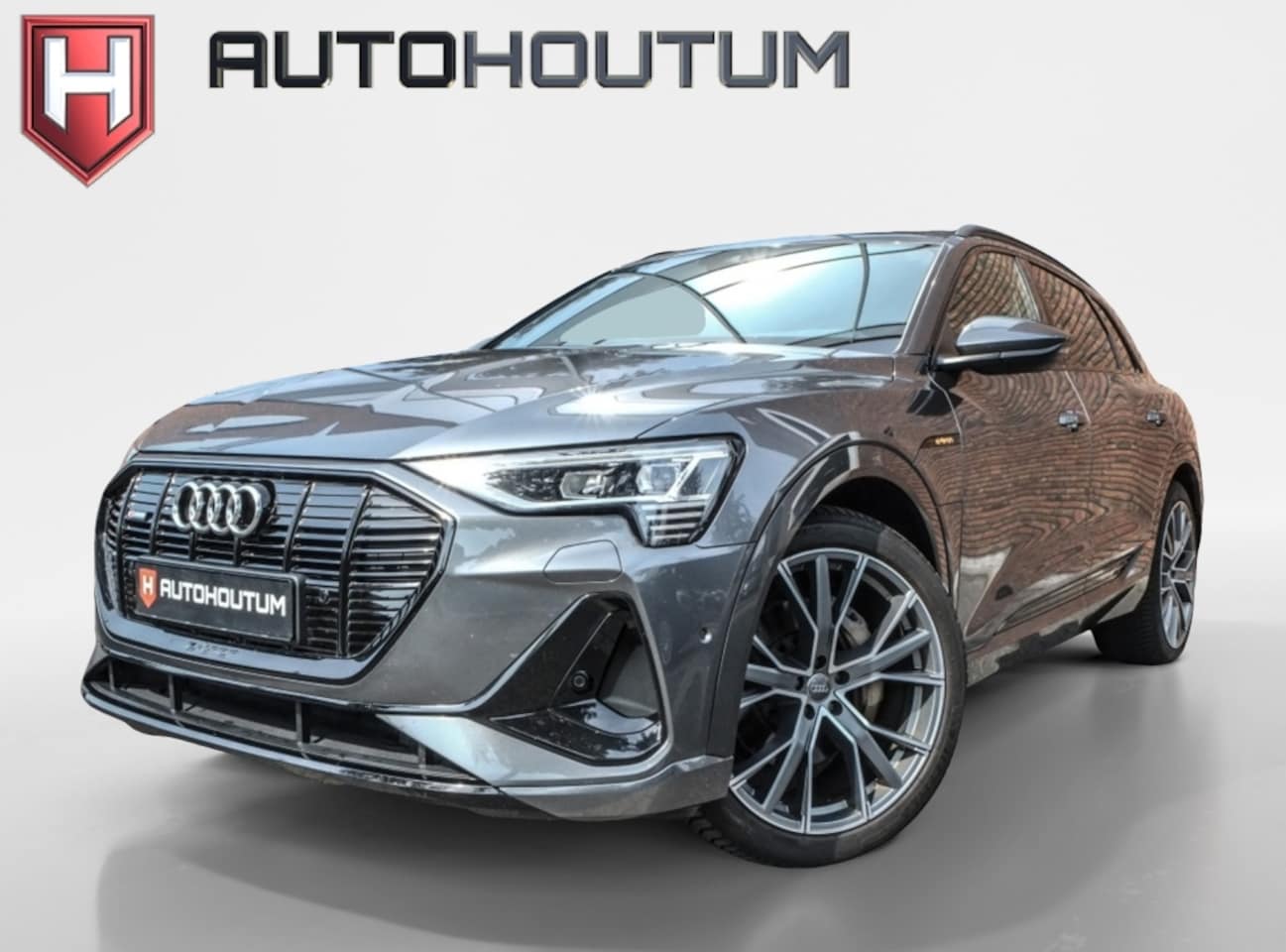 Audi e-tron - e-tron 50 quattro S-LINE | SOH 99% | Panoramadak | El stoelen - AutoWereld.nl