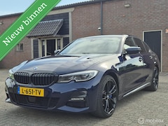 BMW 3-serie - 320e Business Edition Plus I Adap Cruise I Camera I Head-up I M-Sport I Tansanitblau I