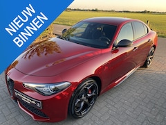 Alfa Romeo Giulia - 2.0 T Veloce Ti AWD Rosso Competitione Ti face lift