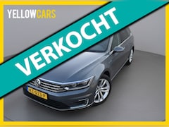 Volkswagen Passat Variant - 1.4 TSI GTE Connected Series Plus TREKHAAK/PANO