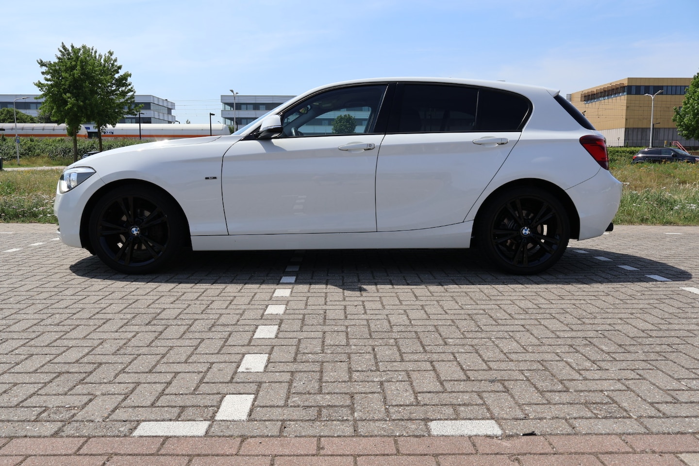 BMW 1-serie - 118i Business+ - AutoWereld.nl