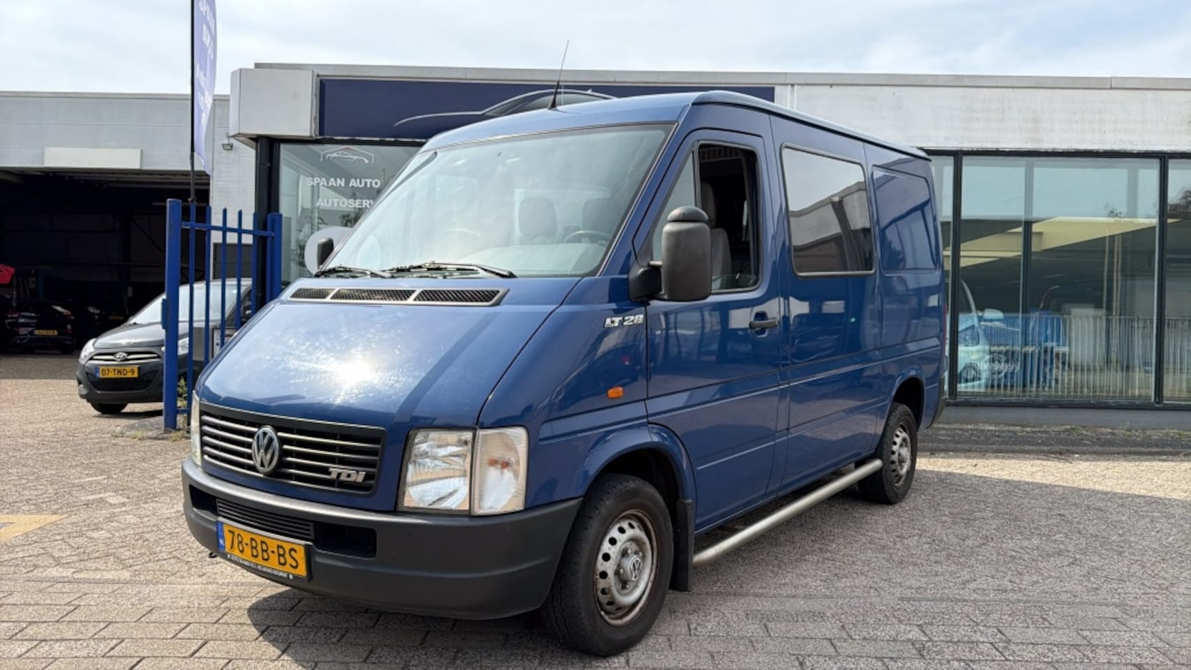 Volkswagen LT 28 - 28A 2.5 TDI DC l 1e eigenaar l Trekhaak - AutoWereld.nl