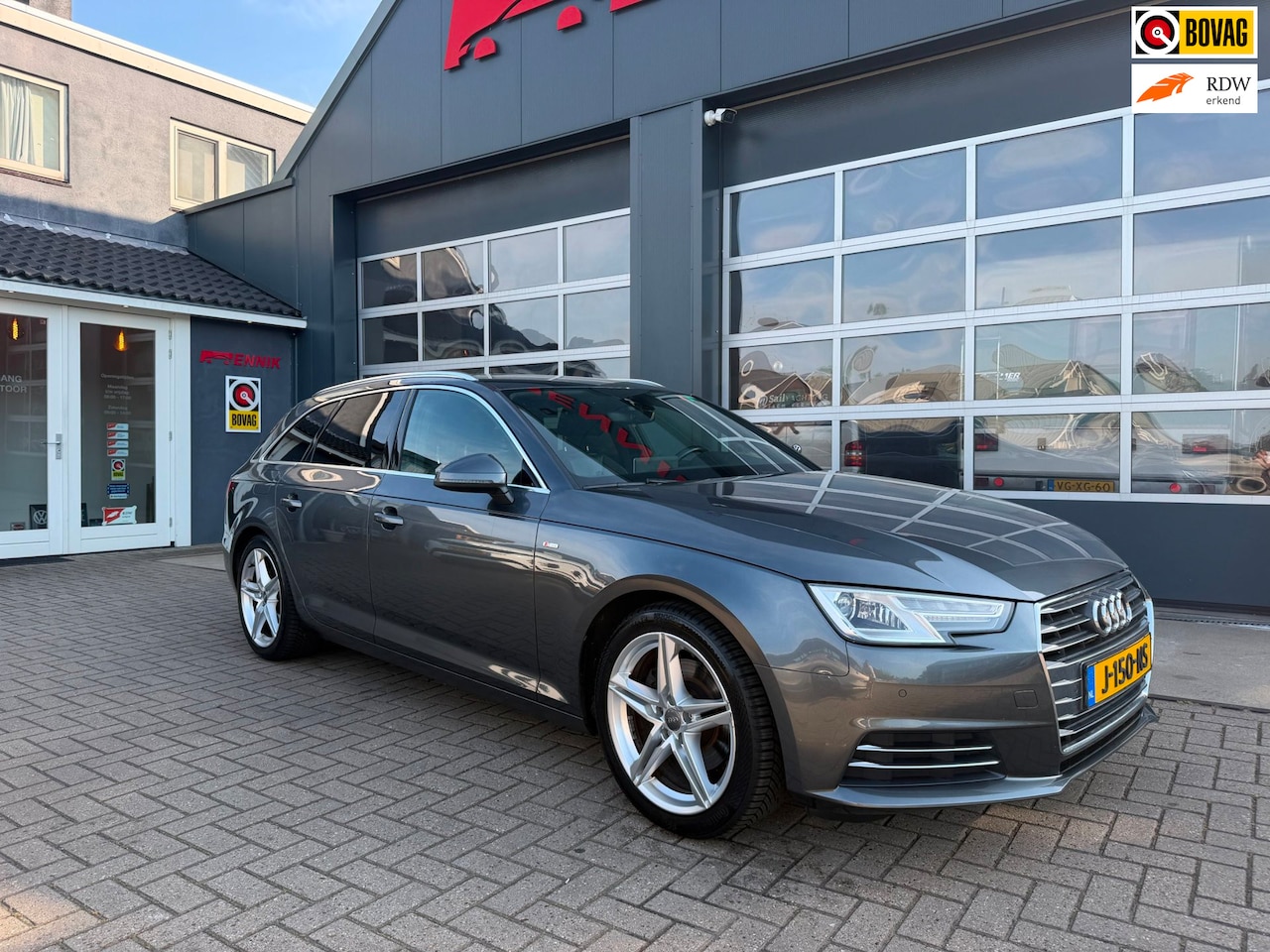 Audi A4 Avant - 1.4 TFSI Design Pro Line Plus S-Line / Camera / Virtual / Keyless / Lane Side Assist. - AutoWereld.nl
