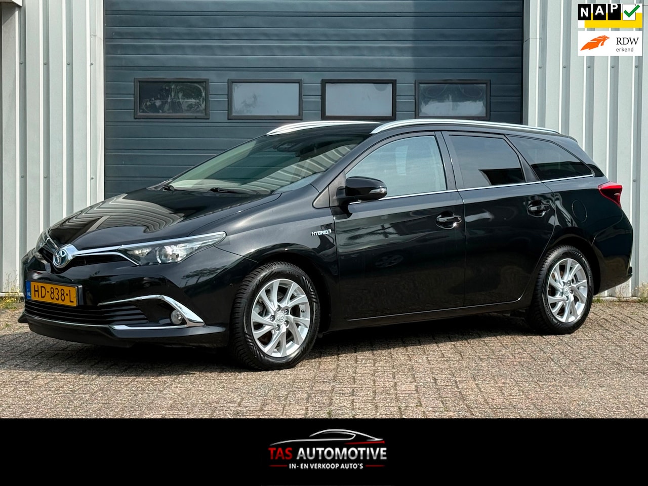 Toyota Auris Touring Sports - 1.8 Hybrid Executive NAVI/CRUISE - AutoWereld.nl