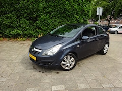 Opel Corsa - 1.2-16V Essentia MET JAAR APK